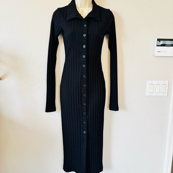 Good American Dresses & Skirts - Good American ribbed Black Button-Down‎ Dress 0 90’s, goth, sexy